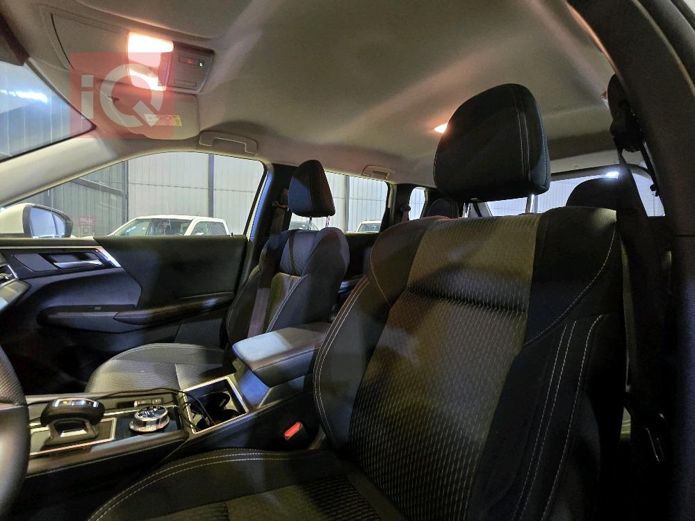 ميتسوبيشي اوتلاندر